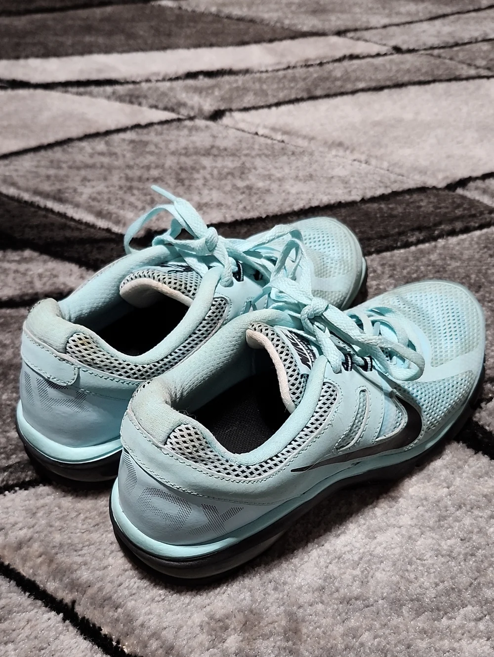 NIKE AIR MAX DEFY RN 2013 GLACIER ICE  BLUE BLACK SWOOSH ATHLETIC SHOES